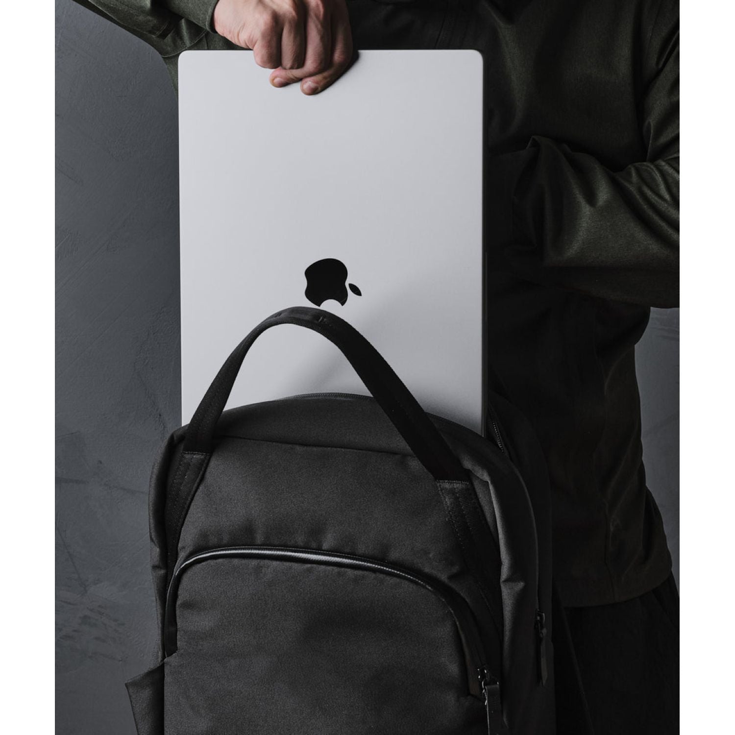 ALPAKA Bravo Tote Pack