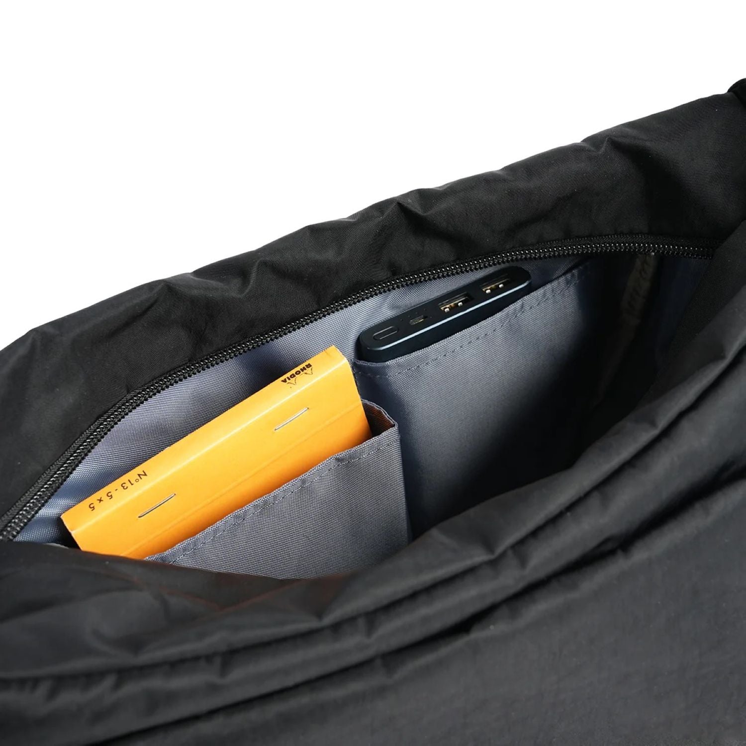 Hellolulu Miles Shoulder Bag (M)