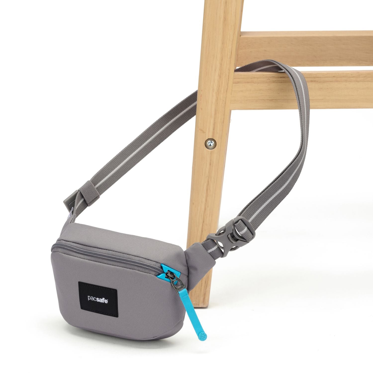 Pacsafe Go Anti-theft Mirco Sling