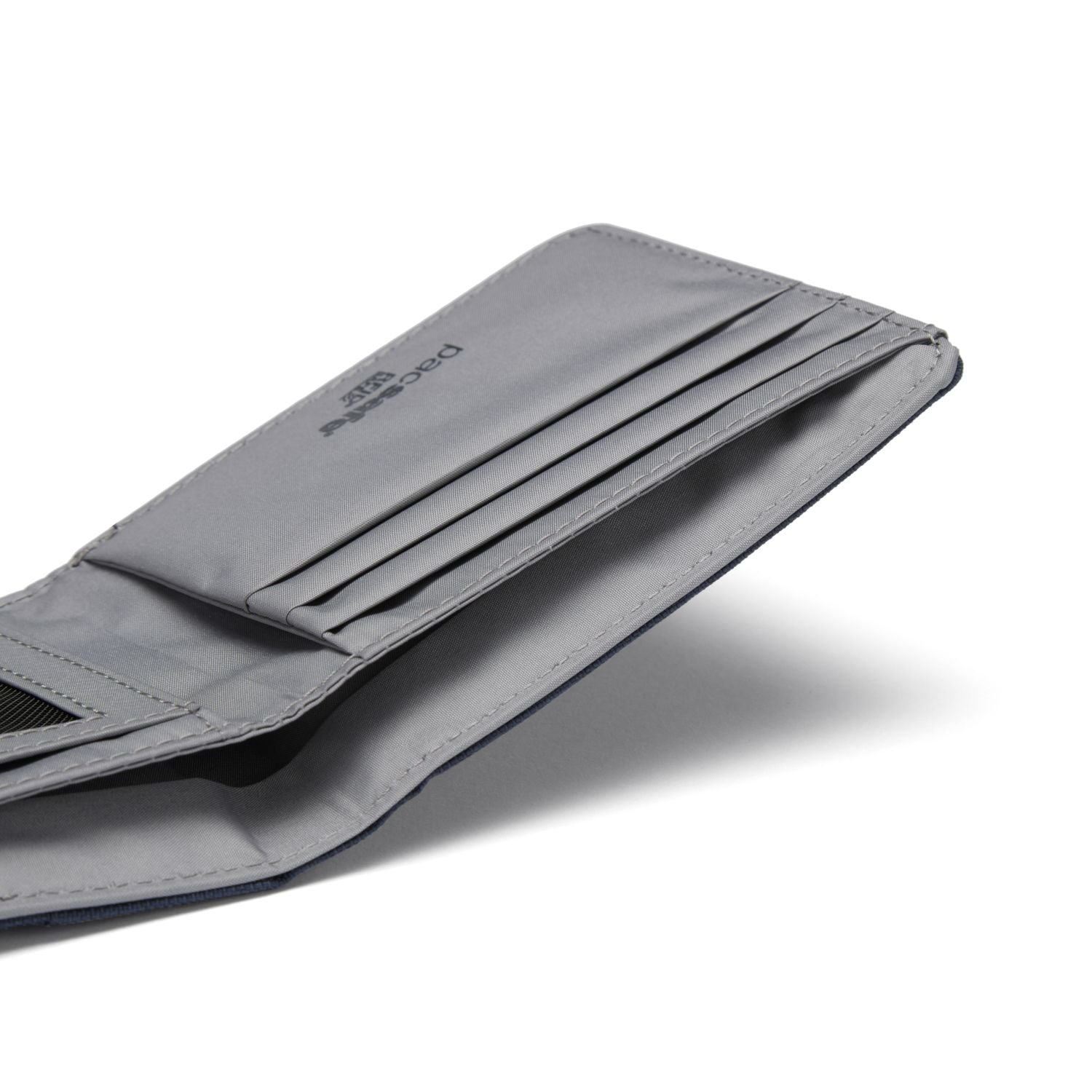 Pacsafe Rfidsafe RFID Blocking Bifold Wallet